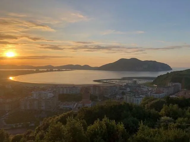 Bungalow Laredo 拉雷多